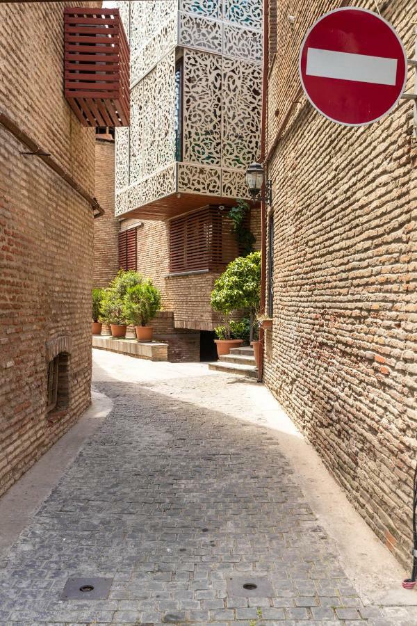 ★ Blue Door Rhapsody ★ - Special Stay In Old Town! Tbilisi Exterior photo